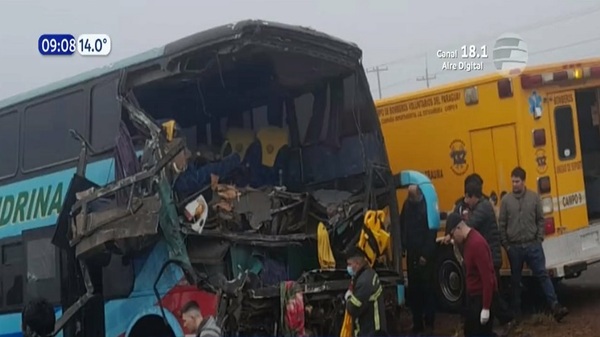 Caaguazú: Fatal quíntuple choque deja al menos 10 heridos y 2 fallecidos - Noticias Paraguay