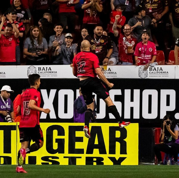 Versus / Carlos González marca por tercer partido consecutivo y lidera la remontada de Tijuana
