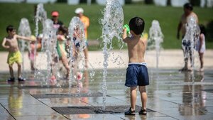 Alerta en Europa por la ola de calor extremo: el continente va camino a superar su récord de temperatura