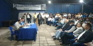 Liberales ¡a la carga!: van a pedir que Efraín deje de ser líder del PLRA, ndajeko