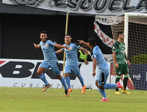 Resistencia vs. Olimpia: Golpe ‘bajo’ a un ‘verde’ Olimpia - Fútbol - ABC Color