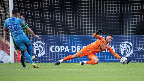 Preocupación máxima en Olimpia por la lesión de Gastón Olveira