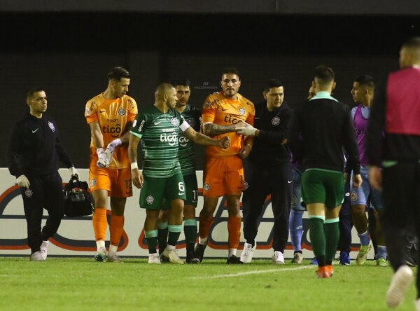 Versus / La jugada que terminó con la lesión de Gastón Olviera