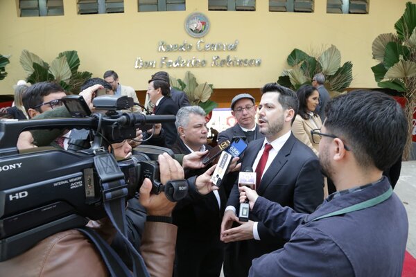 Fusionar SET y DNA “va a generar mejor recaudación y un combate más efectivo al contrabando” | 1000 Noticias