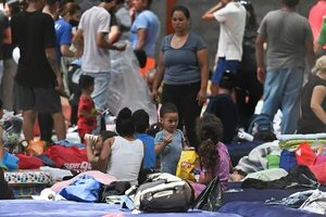 Sale primera caravana migrante de venezolanos desde el sur de México hacia EE.UU. - Mundo - ABC Color