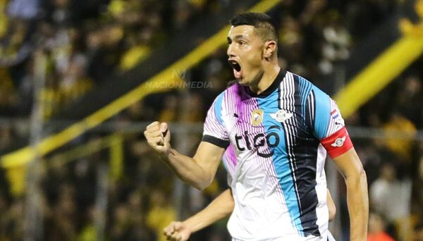 Versus / ¡Qué golazo, "Tacuara"!