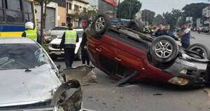 La Nación / Accidente involucró a cuatro vehículos