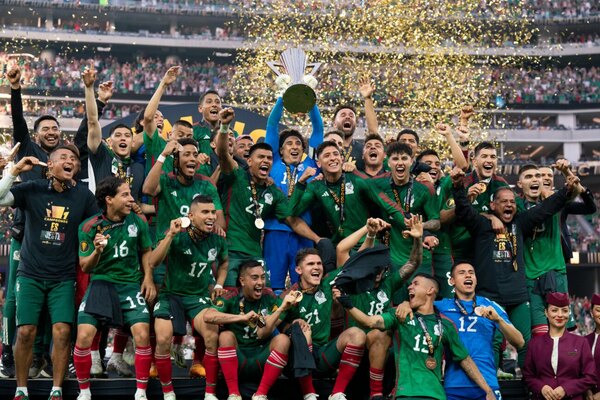 Versus / México doblega a Panamá sobre la hora y recupera la Copa Oro de la Concacaf