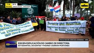 Video: Exigen explicación de cambio de directora - ABC Noticias - ABC Color