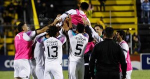 Versus / Liberteños despiden a Diego Gómez, que jugará con Messi y Busquets