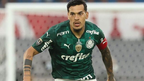Gustavo Gómez podría ser nuevo compañero de CR7
