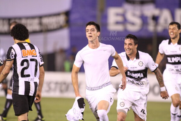 Versus / Ale Silva recuerda su gol ante Atlético Mineiro: "Va a quedar grabado para toda la vida"