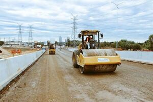 Avanzan obras de construcción del acceso al Puente Héroes del Chaco