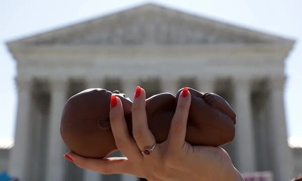 Un juez bloquea la ley que veta la mayoría de abortos en Iowa a partir de las seis semanas - Mundo - ABC Color