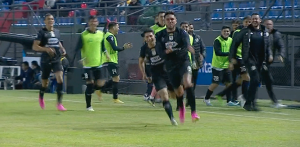 Versus / ¡Pero qué golazo hiciste, "Sicario"!