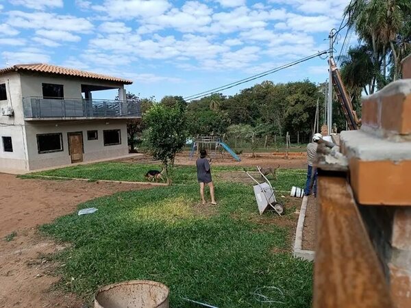 Cliente con conexión directa debe pagar a la ANDE G. 12,2 millones - Economía - ABC Color