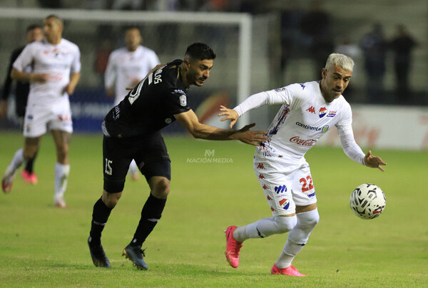 Versus / En el remozado Arsenio Erico, no hubo ganador entre Nacional y Tacuary