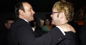 Diario HOY | Elton John declara en el juicio a Kevin Spacey en Londres