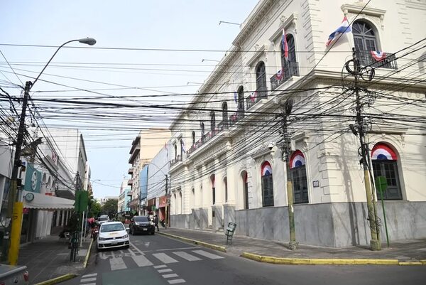 ANDE retirará en agosto los cables en desuso y sin identificar de Palma y España - Economía - ABC Color