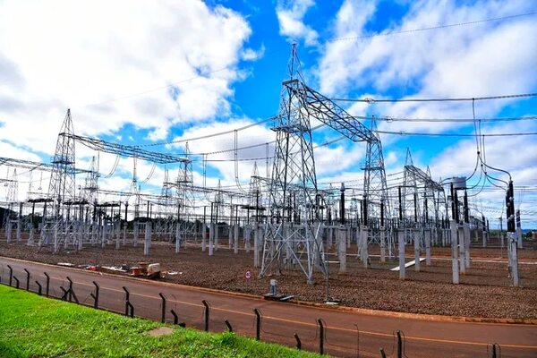 Nueva subestación da confiabilidad al sistema eléctrico, dice titular de la ANDE - Economía - ABC Color