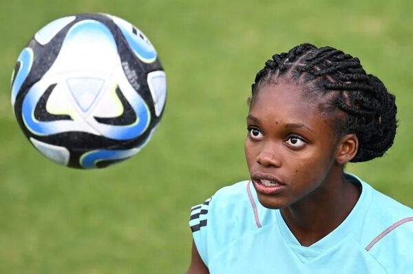 Linda Caicedo, la alumna aventajada del fútbol femenino en Colombia - Fútbol Internacional - ABC Color