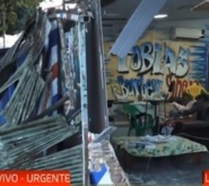 Conductor embistió un barbería y huyó del lugar - Paraguay.com