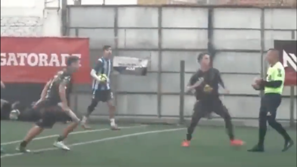 Versus / Se suicidó el jugador que agredió a un árbitro en un torneo amateur
