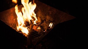 Joven muere intoxicado al intentar calentar su departamento con un brasero