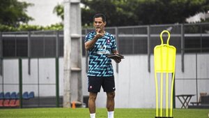 Víctor Bernay prepara el siguiente partido de Cerro