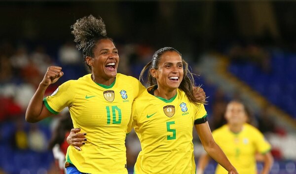 Versus / Los funcionarios en Brasil podrán llegar más tarde a sus trabajos durante el mundial femenino