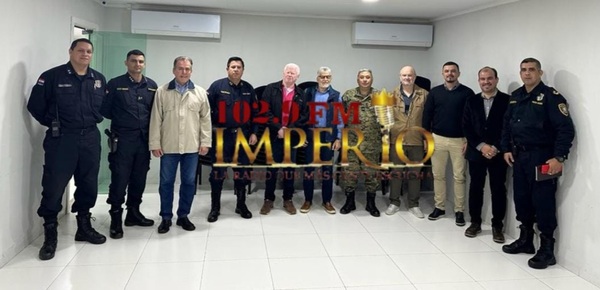 Agentes de la Policía Nacional participaron de una reunión con referentes de la CICTS - Radio Imperio