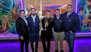Banco Basa recibe premio por mejor stand de servicios bancarios - ADN Digital