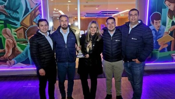 Banco Basa recibe premio por mejor stand de servicios bancarios - ADN Digital