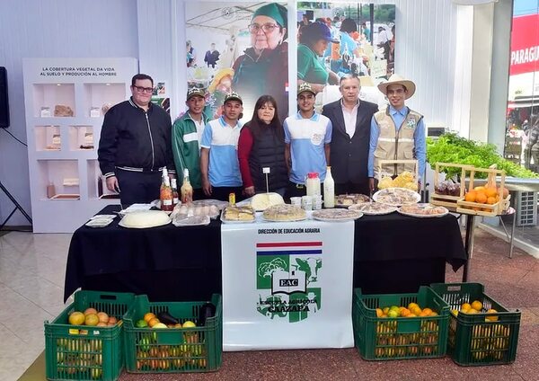 Escuelas agrícolas presentan productos en stand del MAG - Economía - ABC Color