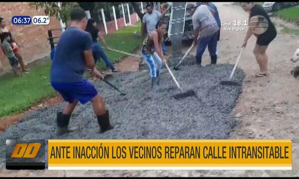 Vecinos reparan calle intransitable ante inacción de autoridades | Telefuturo