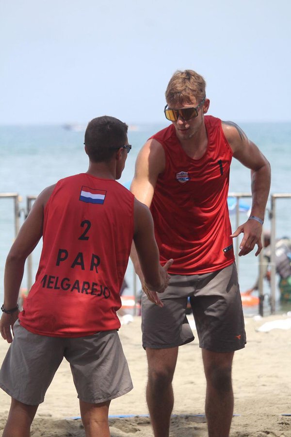 Buen arranque guaraní en voley en los Juegos de Playa de Santa Marta