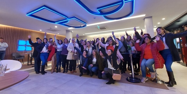 Basa capacitó a emprendedoras sobre marketing digital, ventas y atención al cliente
