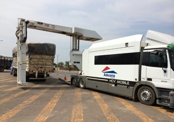 TONELADAS DE DIMES Y DIRETES Y CONTAMINADOS DE MENTIRAS DE LOS CONTAINERS ESCANEADOS - La Voz del Norte