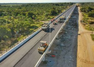 Carpeta asfáltica cubre más del 78% del primer tramo de la ruta Pilar - Desvío Alberdi - .::Agencia IP::.