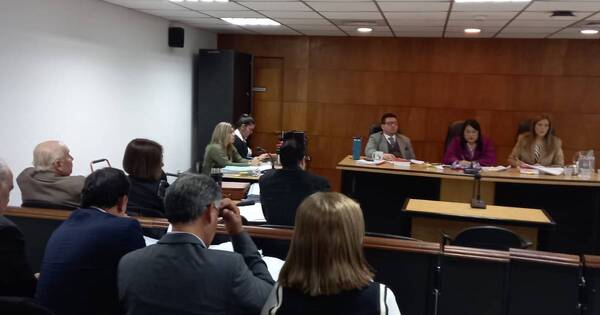 La Nación / Piden 6 años de cárcel para el exministro de la Corte Miguel Bajac, acusado por cohecho pasivo