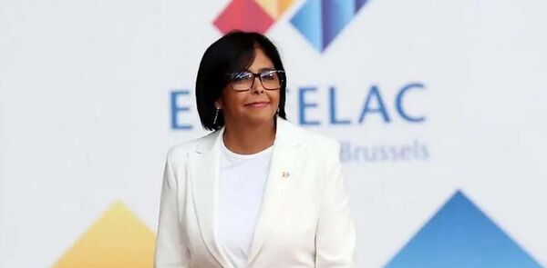 Delcy Rodr铆guez, vicepresidenta de Venezuela exige a Mario Abdo Ben铆tez pagar la deuda de Paraguay antes de dejar la presidencia - Revista PLUS