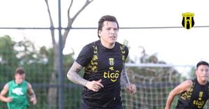 Versus / Guaraní hace oficial la continuidad de Federico Santander