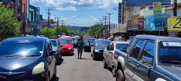 Video: primer imputado por “adelantar” en acceso al puente Encarnación - Posadas - Policiales - ABC Color