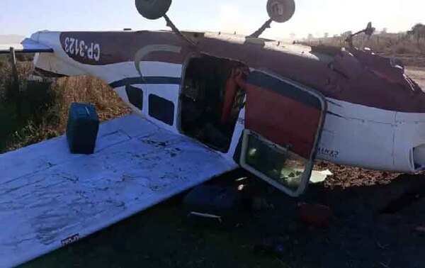 Avioneta con 324 kg de cocaína (presumen que iba a Paraguay) capotó en Chaco argentino – Prensa 5
