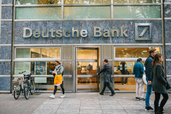 La Fed multa a Deutsche Bank con 186 millones de d贸lares por medidas insuficientes antilavado - Revista PLUS