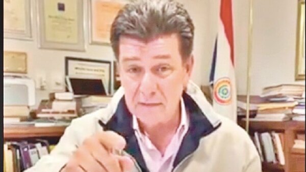 Alegre se resiste y dice que solo preso o muerto lo sacarán