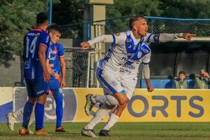 Ameliano inicia la defensa del título en la Copa Paraguay con una contundente goleada - Radio Imperio