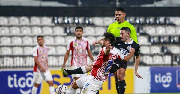 La Nación / El Decano toca fondo