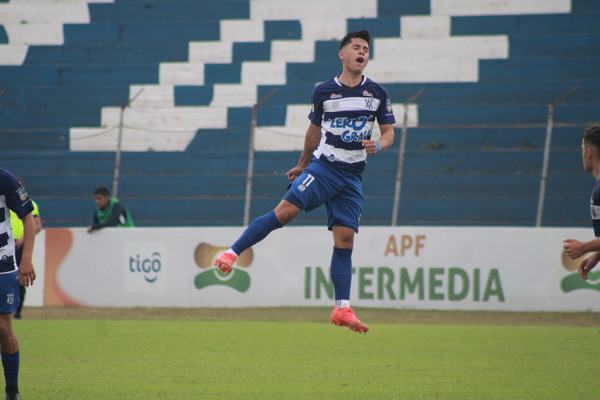 Reserva del Gallo líder en su categoría y con el goleador del torneo en sus filas - Oasis FM 94.3