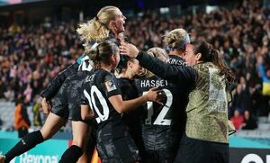 Versus / Nueva Zelanda abre Mundial Femenino en casa con un histórico triunfo ante Noruega